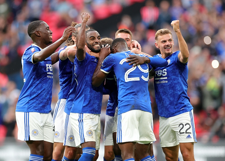  曼城旧将弑旧主，斯特林助攻戴帽击溃老东家  