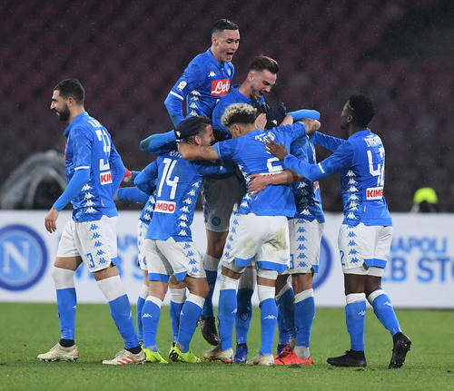  拉齐奥反击犀利如闪电，三次快攻打穿客队防线  