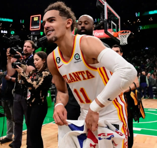  特雷杨超远压哨三分，老鹰绝杀魔术取五连胜  